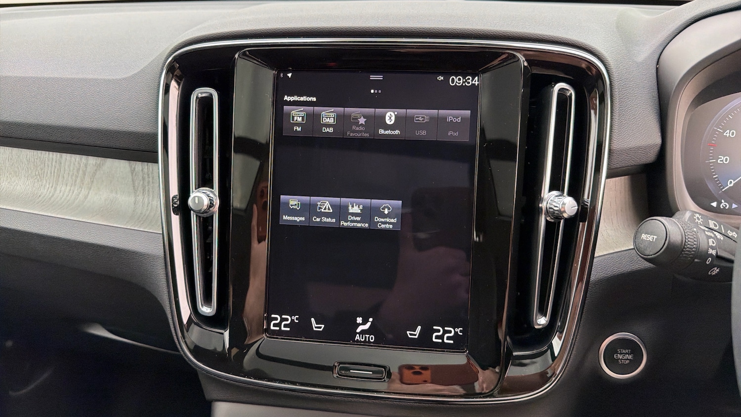 Used Volvo XC40 2022 for sale - 76653200: Photo 34