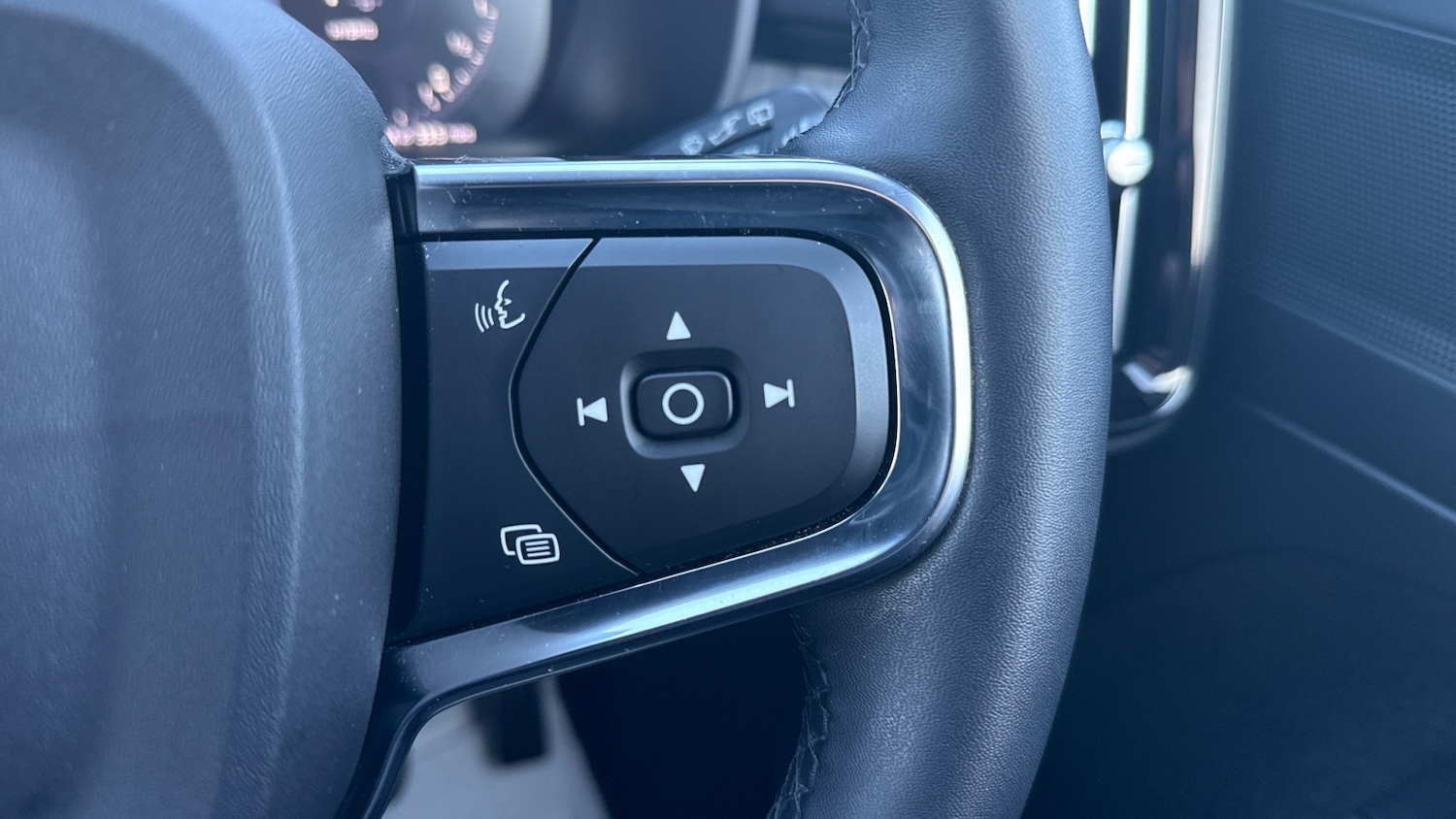 Used Volvo XC40 2022 for sale - 77195644: Photo 21