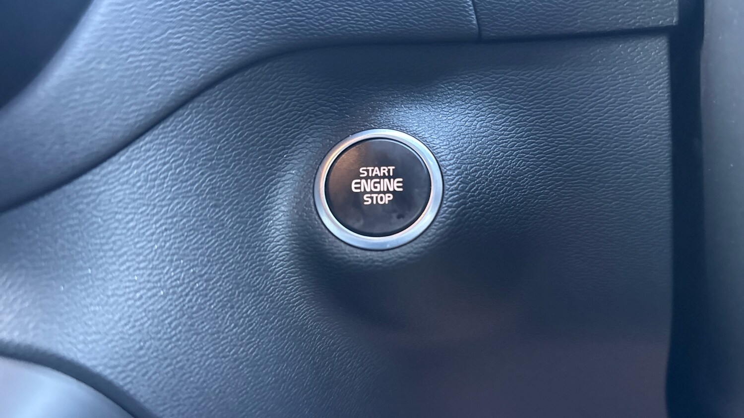 Used Volvo XC40 2022 for sale - 77195644: Photo 25