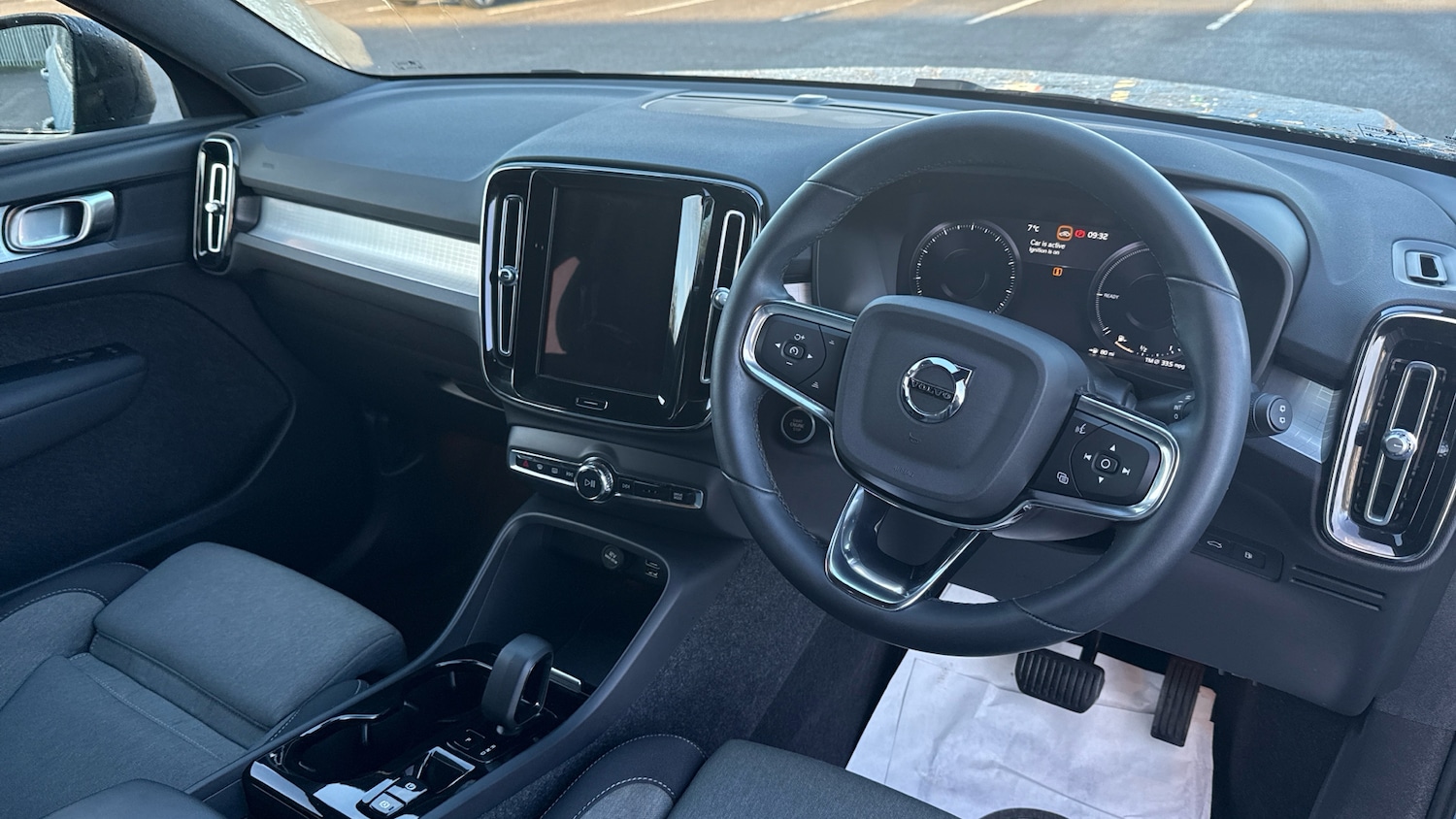 Used Volvo XC40 2022 for sale - 77195644: Photo 4