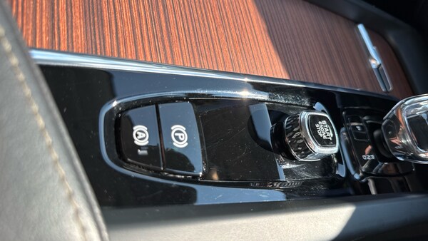 Used Volvo XC60 2024 for sale - 75572631: Photo 23