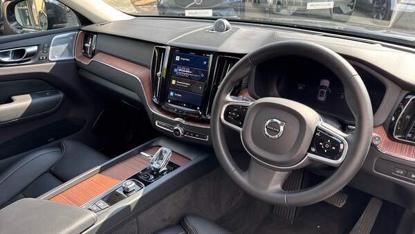 Used Volvo XC60 2024 for sale - 75572631: Photo 5