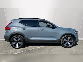 Used Volvo XC40 2023 for sale - 79524840: Photo
