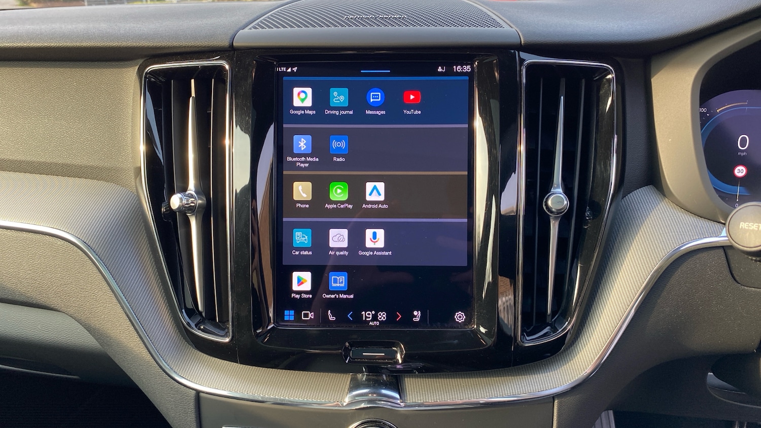 Used Volvo XC60 2024 for sale - 78078741: Photo 12