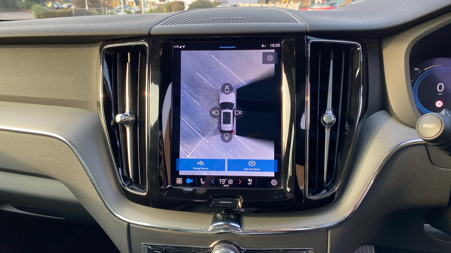 Used Volvo XC60 2024 for sale - 78078741: Photo 19