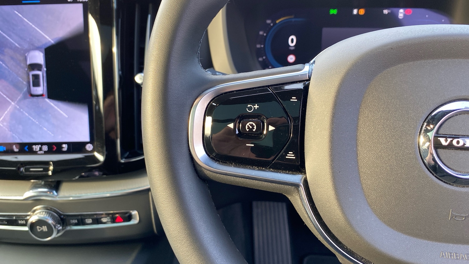 Used Volvo XC60 2024 for sale - 78078741: Photo 21