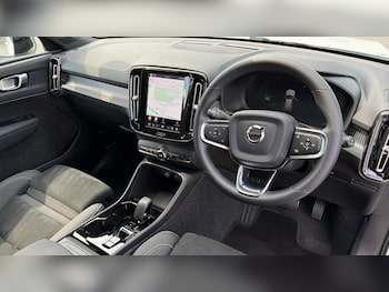 Used Volvo XC40 2025 for sale - 78565413: Photo