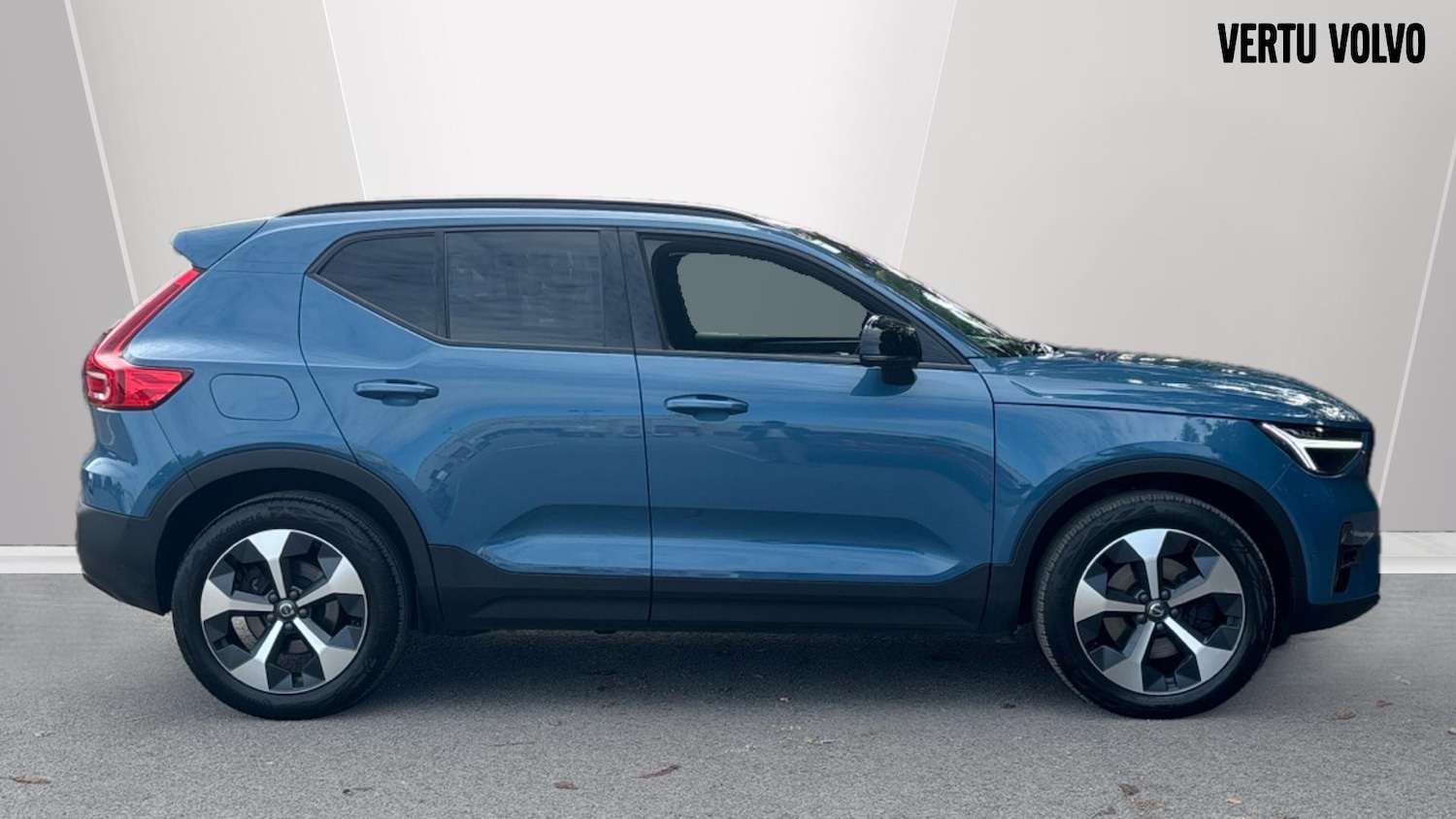 Used Volvo XC40 2023 for sale - 76045380: Photo 3