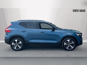 Used Volvo XC40 2023 for sale - 76045380: Photo 3