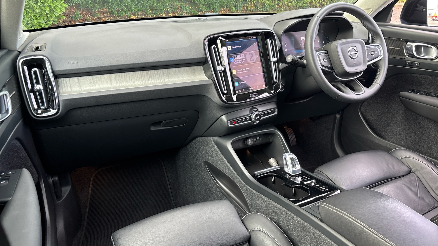 Used Volvo XC40 2023 for sale - 76045380: Photo 4