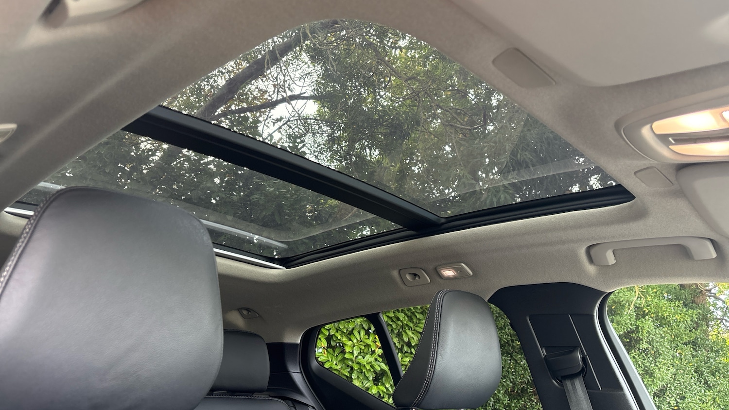 Used Volvo XC40 2023 for sale - 76045380: Photo 41