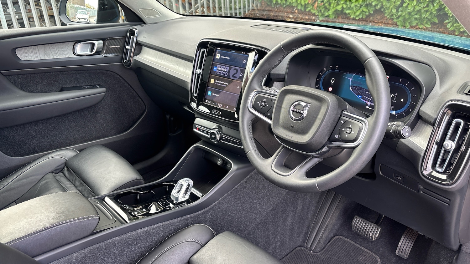 Used Volvo XC40 2023 for sale - 76045380: Photo 5