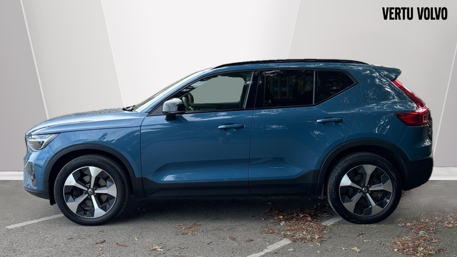 Used Volvo XC40 2023 for sale - 76045380: Photo 8