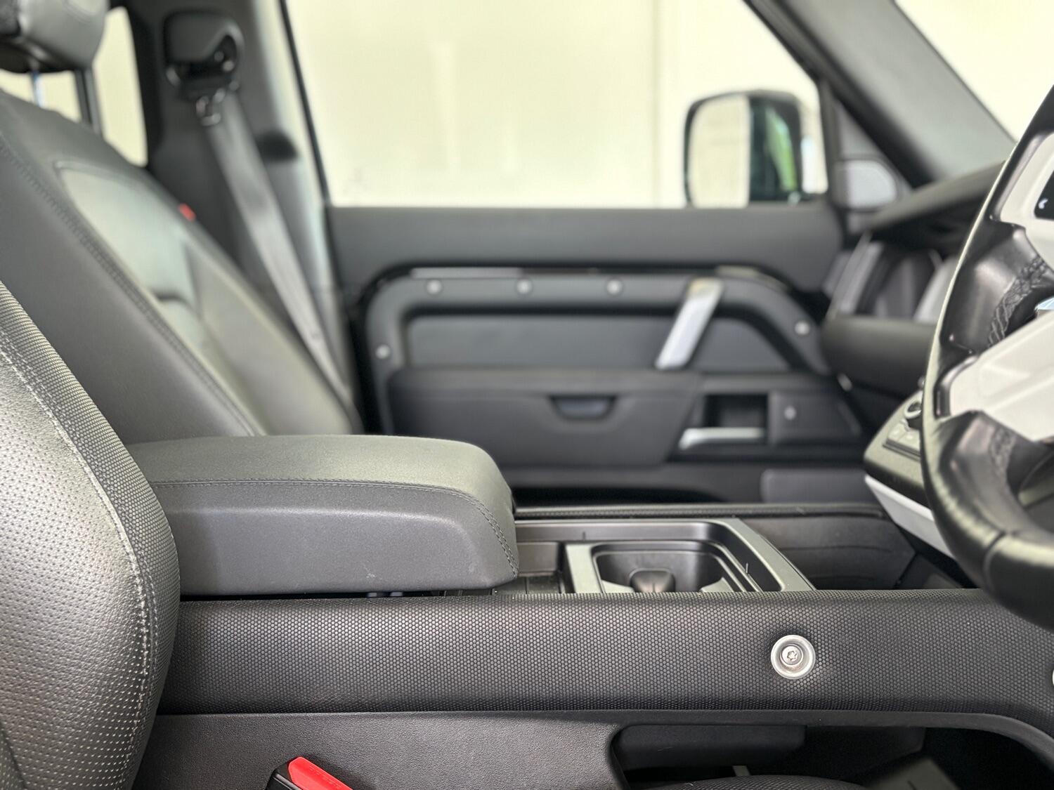 Used Land Rover Defender 2021 for sale - 77251297: Photo 20