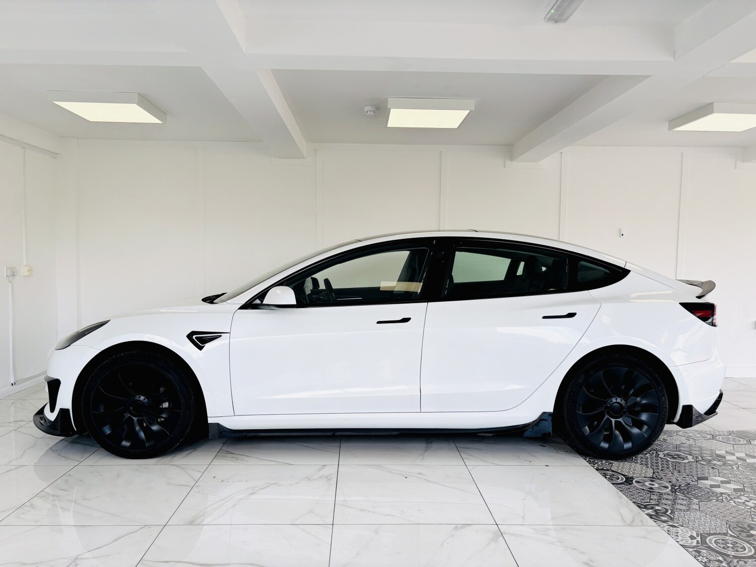 Used Tesla Model 3 2021 for sale - 77363582: Photo 8