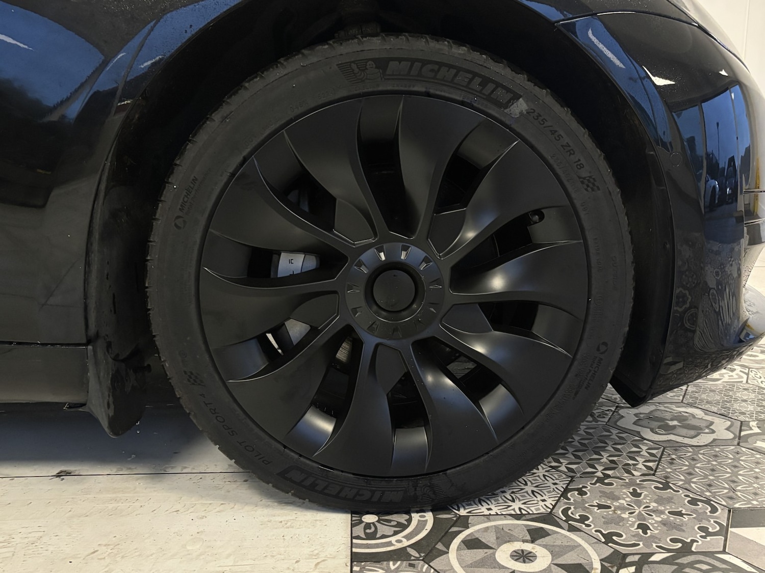 Used Tesla Model 3 2021 for sale - 77342567: Photo 11