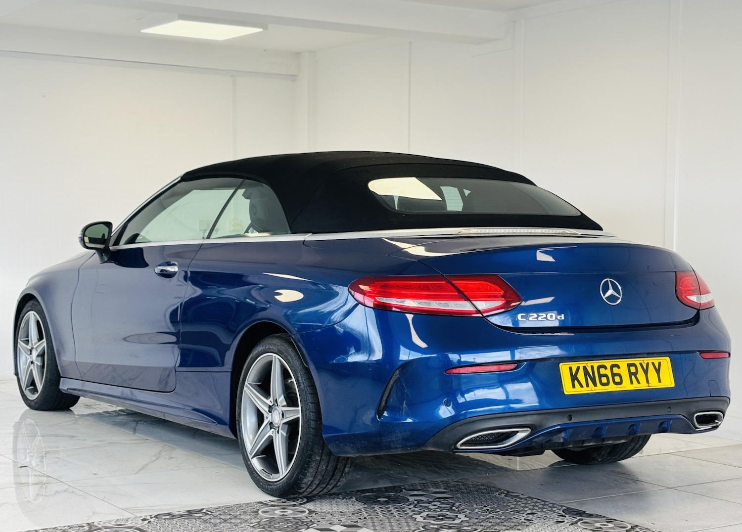 Used Mercedes-Benz C Class 2016 for sale - 78176119: Photo 5