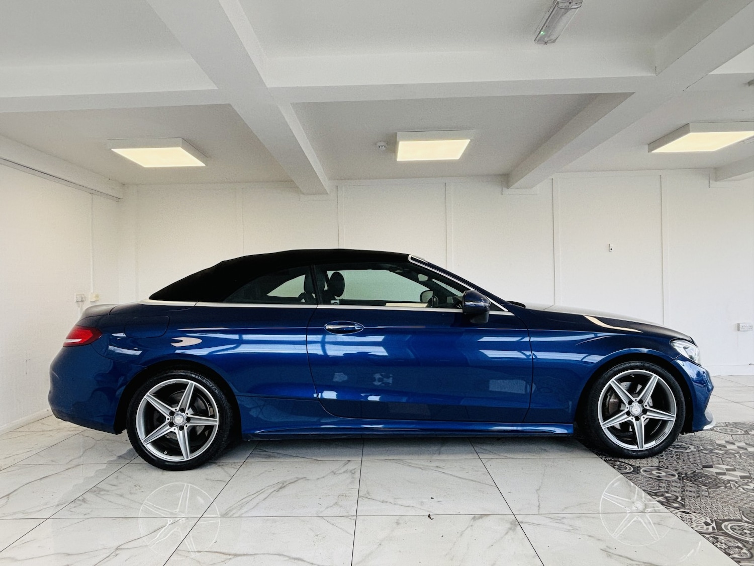 Used Mercedes-Benz C Class 2016 for sale - 78176119: Photo 8