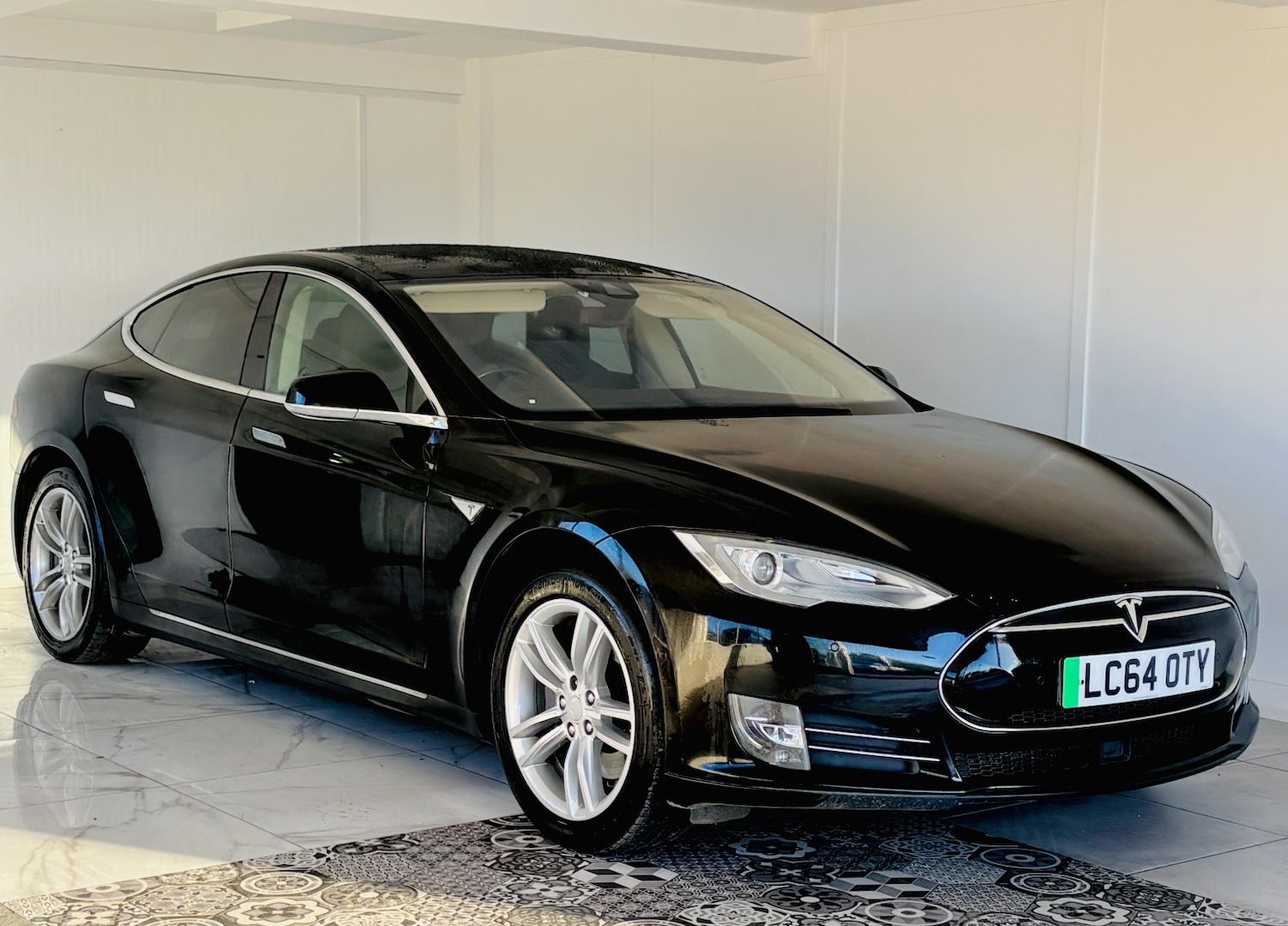 Used Tesla Model S 2014 for sale - 77251305: Photo 3
