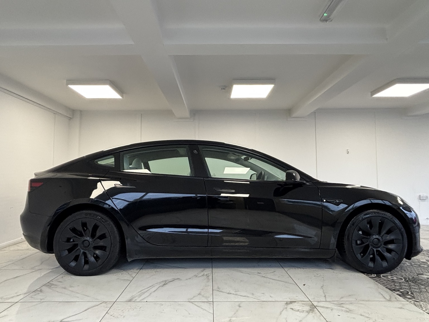 Used Tesla Model 3 2021 for sale - 77453329: Photo 8
