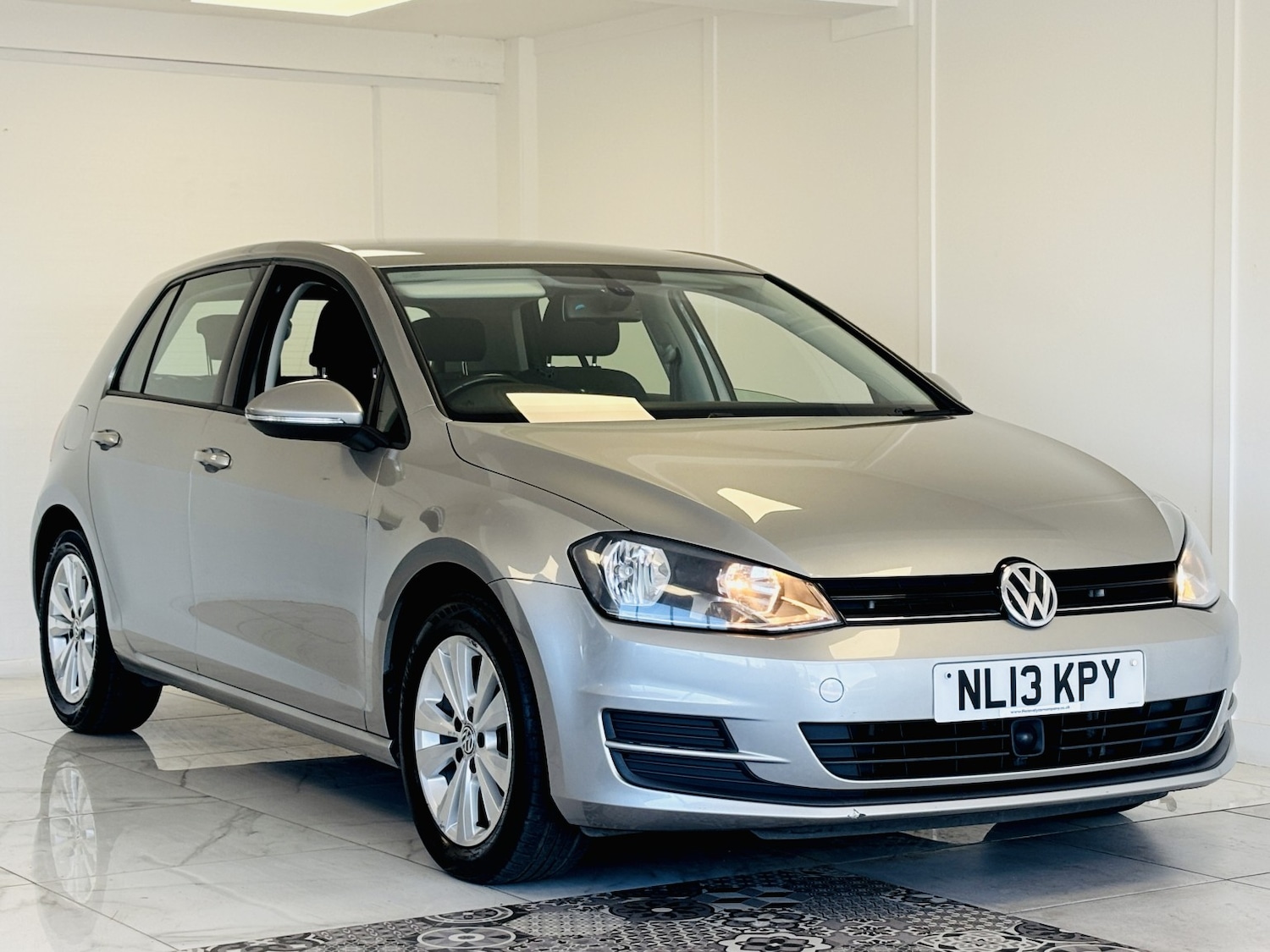Used Volkswagen Golf 2013 for sale - 77953935: Photo 5