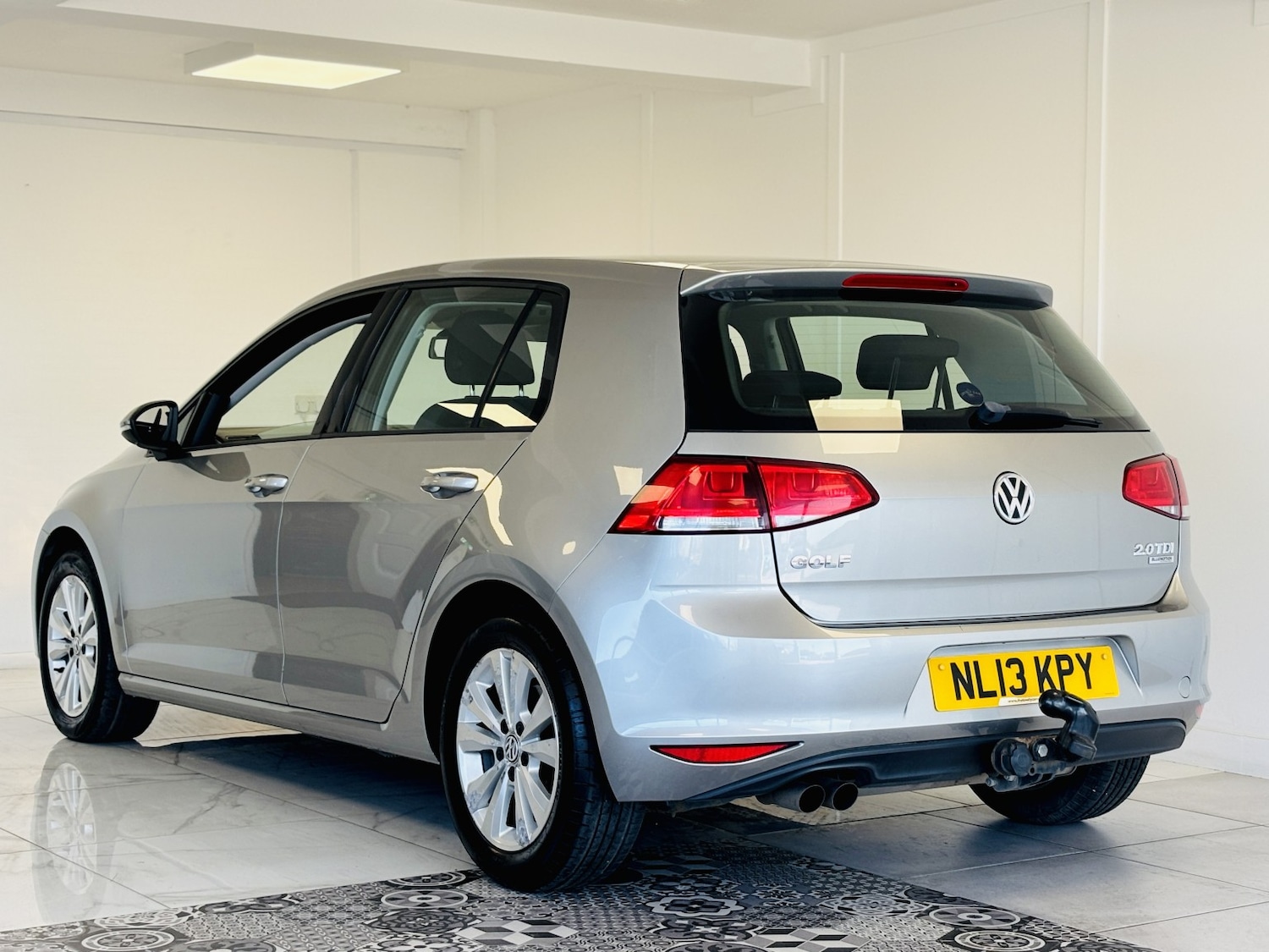 Used Volkswagen Golf 2013 for sale - 77953935: Photo 6