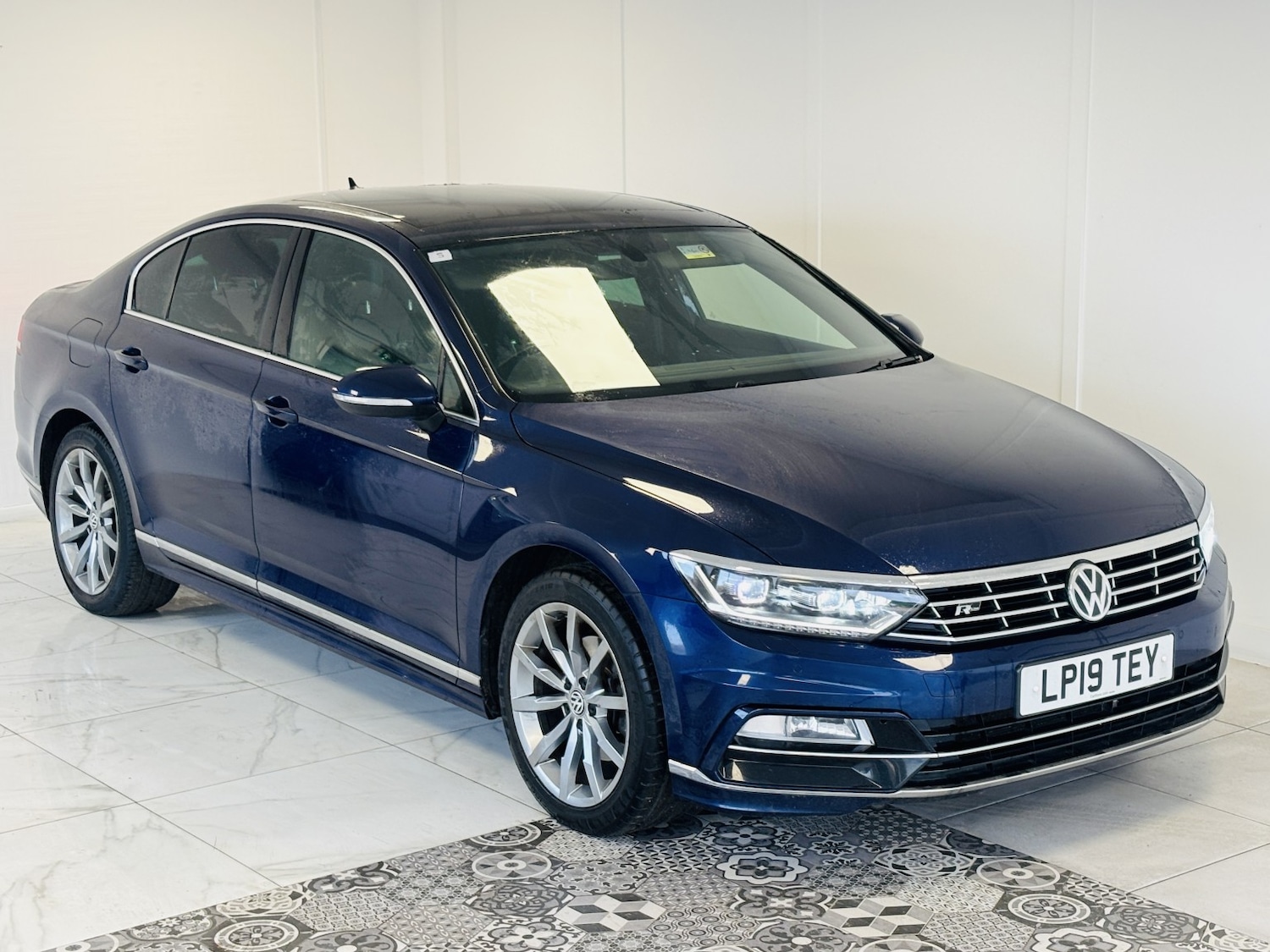 Used Volkswagen Passat 2019 for sale - 77251308: Photo 2