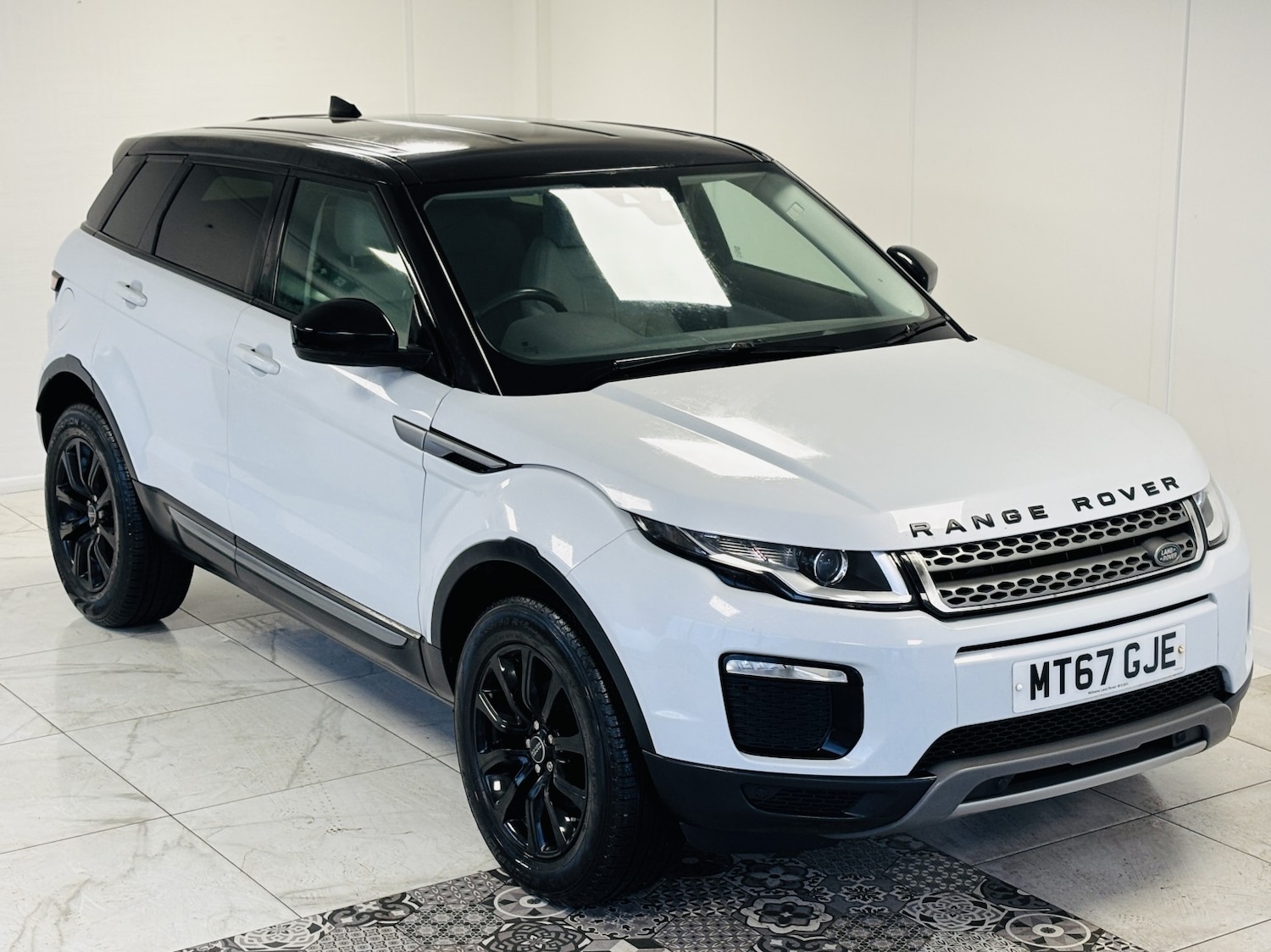 Used Land Rover Range Rover Evoque 2017 for sale - 77251144: Photo 3