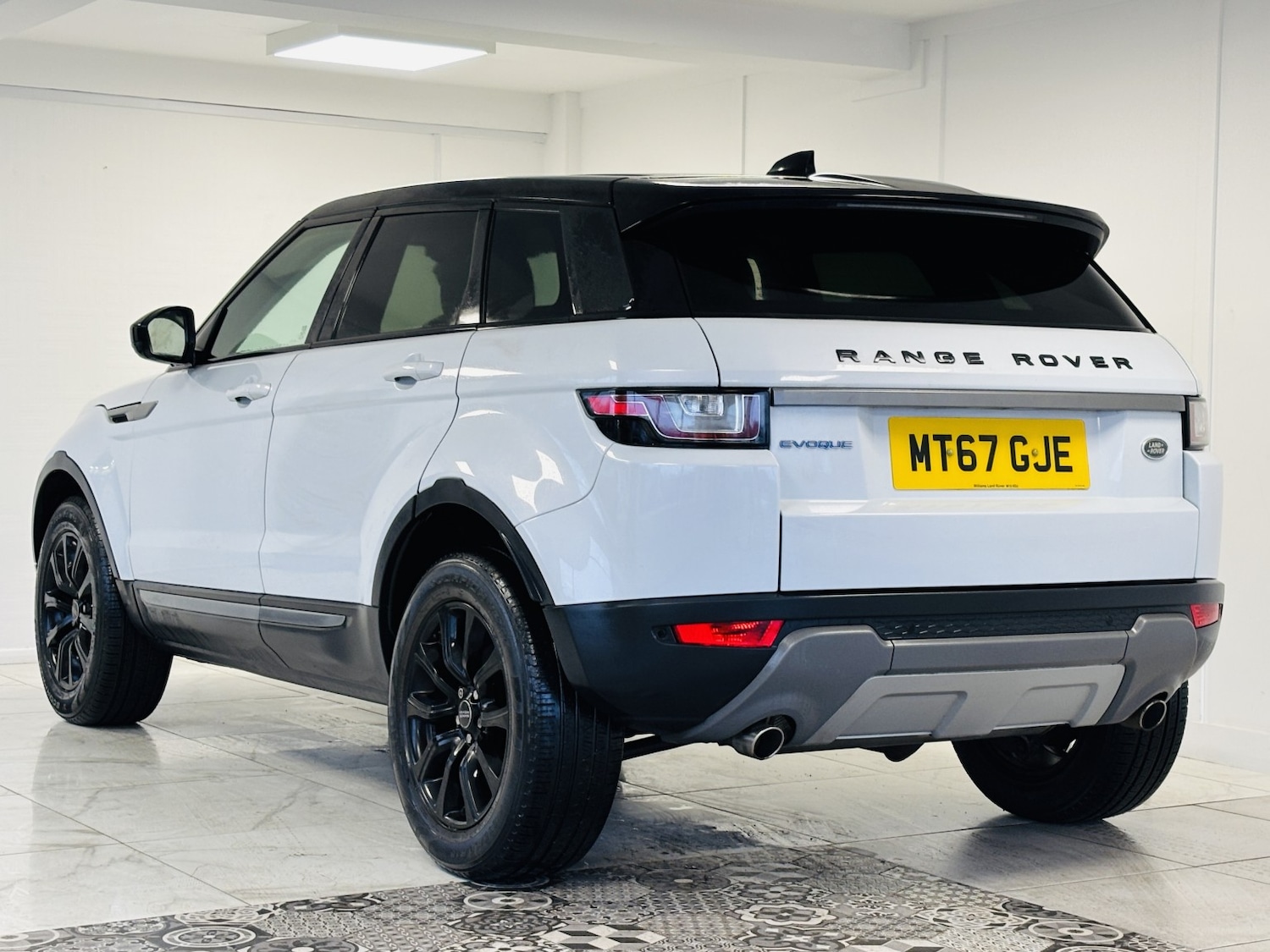 Used Land Rover Range Rover Evoque 2017 for sale - 77251144: Photo 6