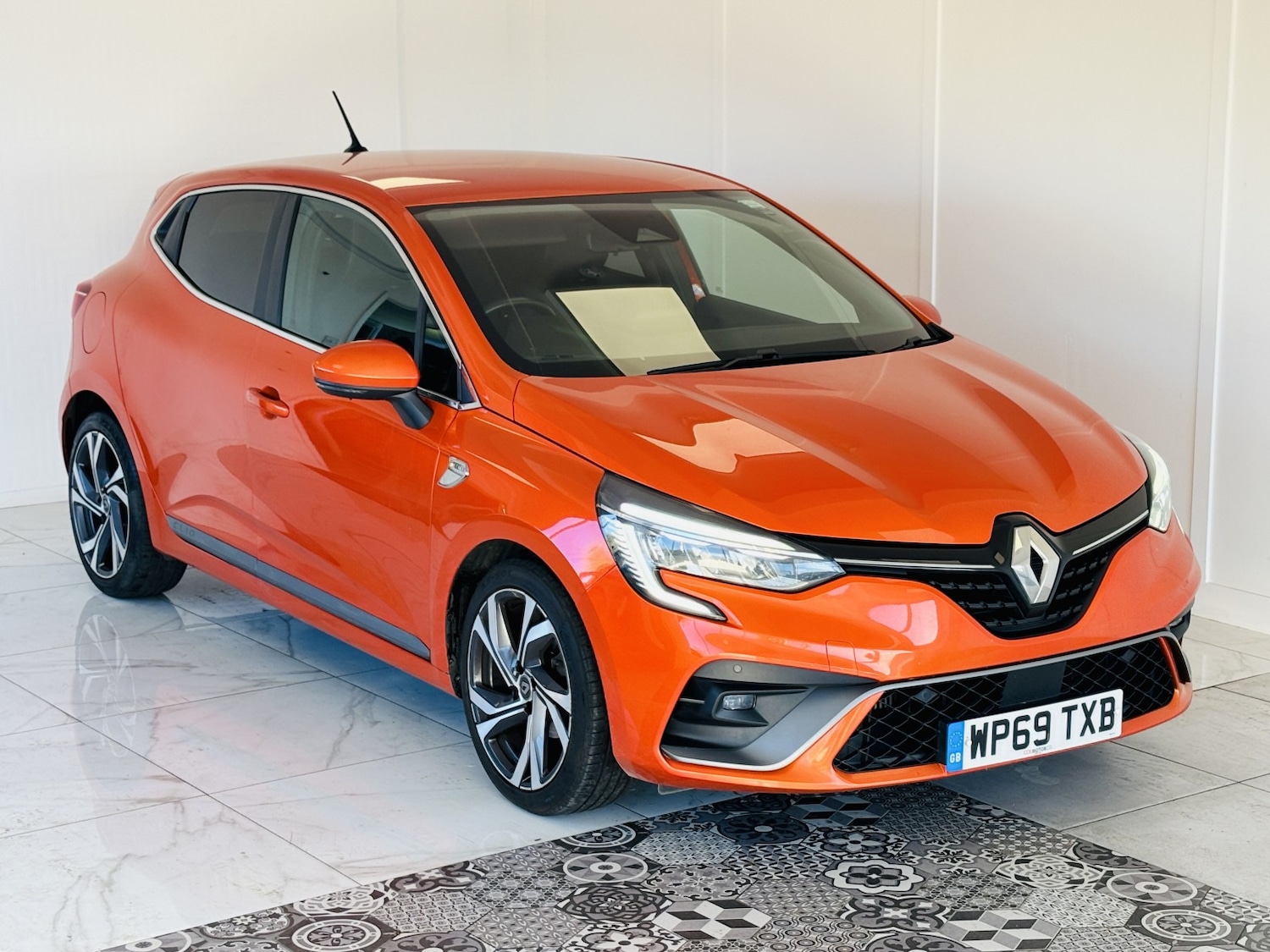 Used Renault Clio 2019 for sale - 77251160: Photo 3
