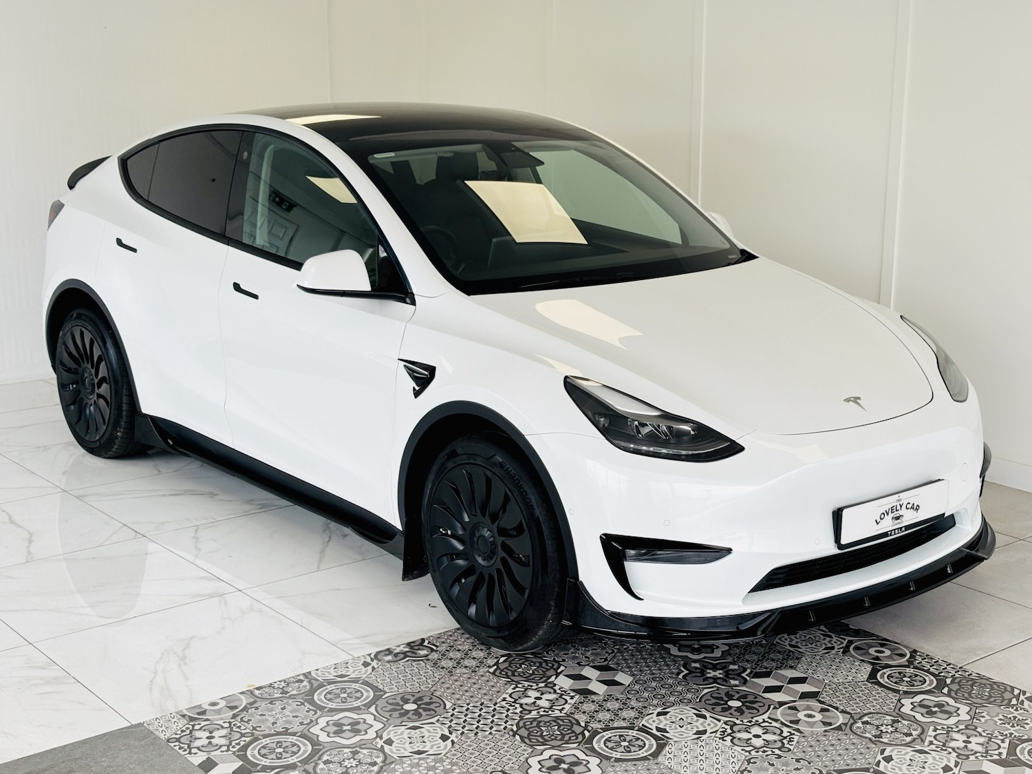 Used Tesla Model Y 2023 for sale - 78064167: Photo 4