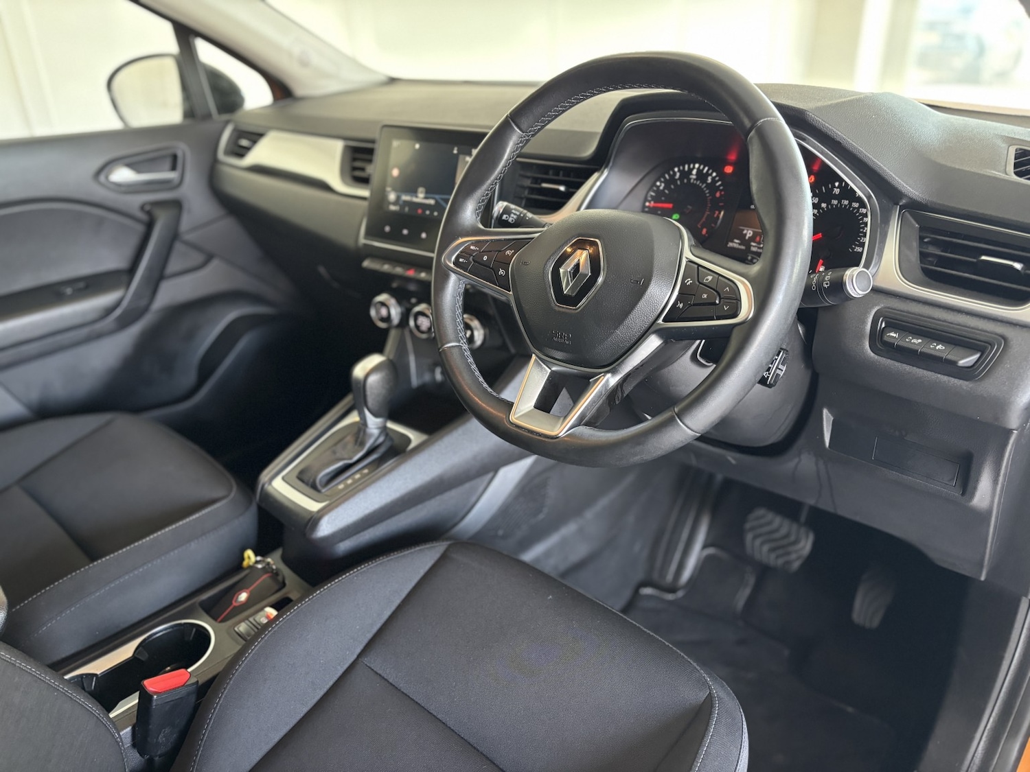 Used Renault Captur 2020 for sale - 77251316: Photo 22