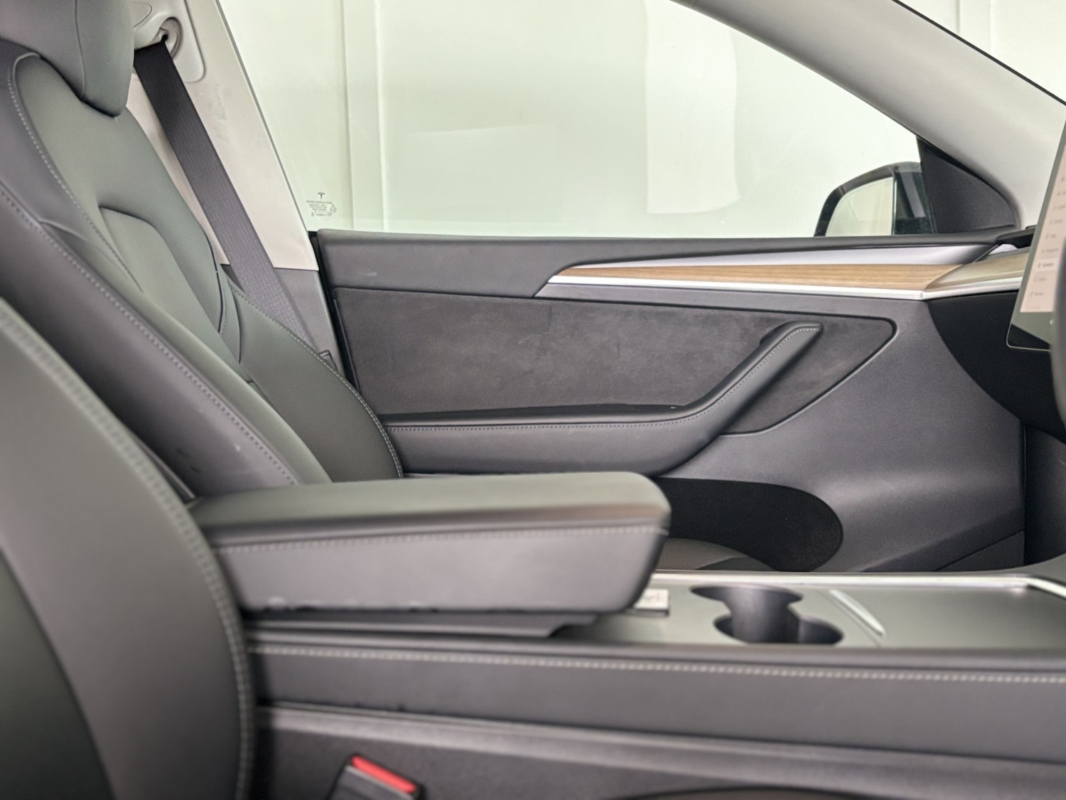 Used Tesla Model Y 2023 for sale - 77750001: Photo 21