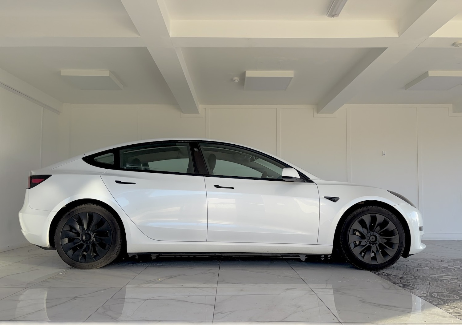 Used Tesla Model 3 2021 for sale - 77251296: Photo 9