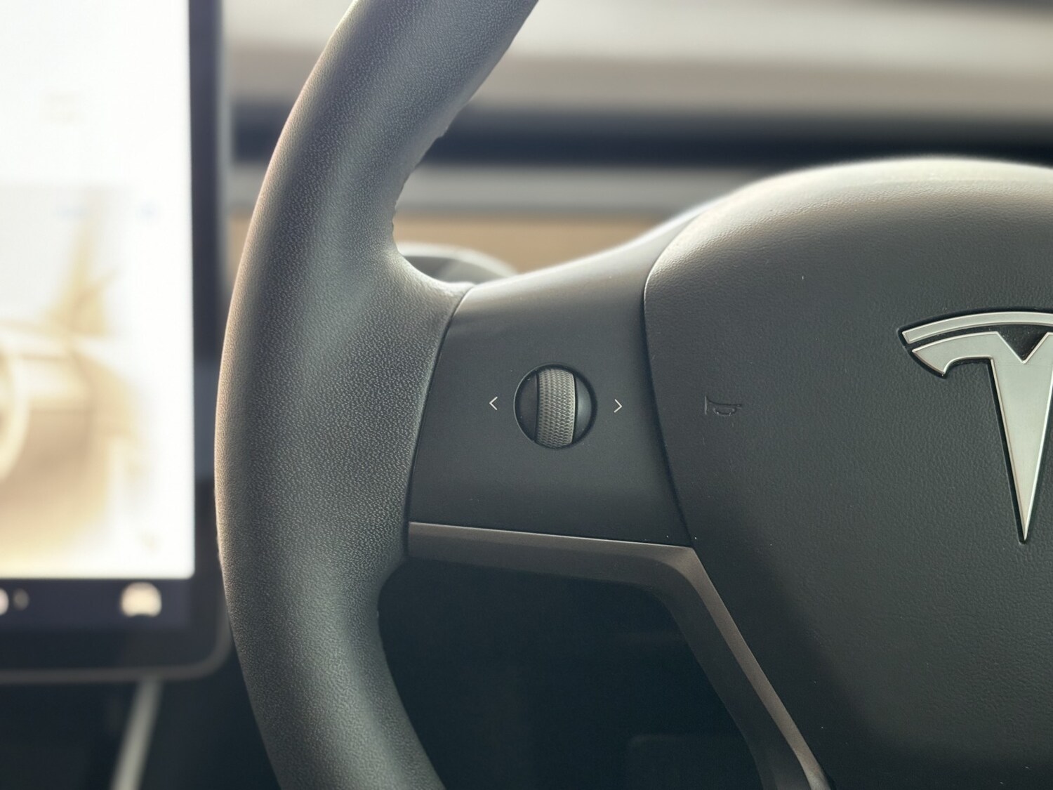 Used Tesla Model 3 2021 for sale - 77813180: Photo 26