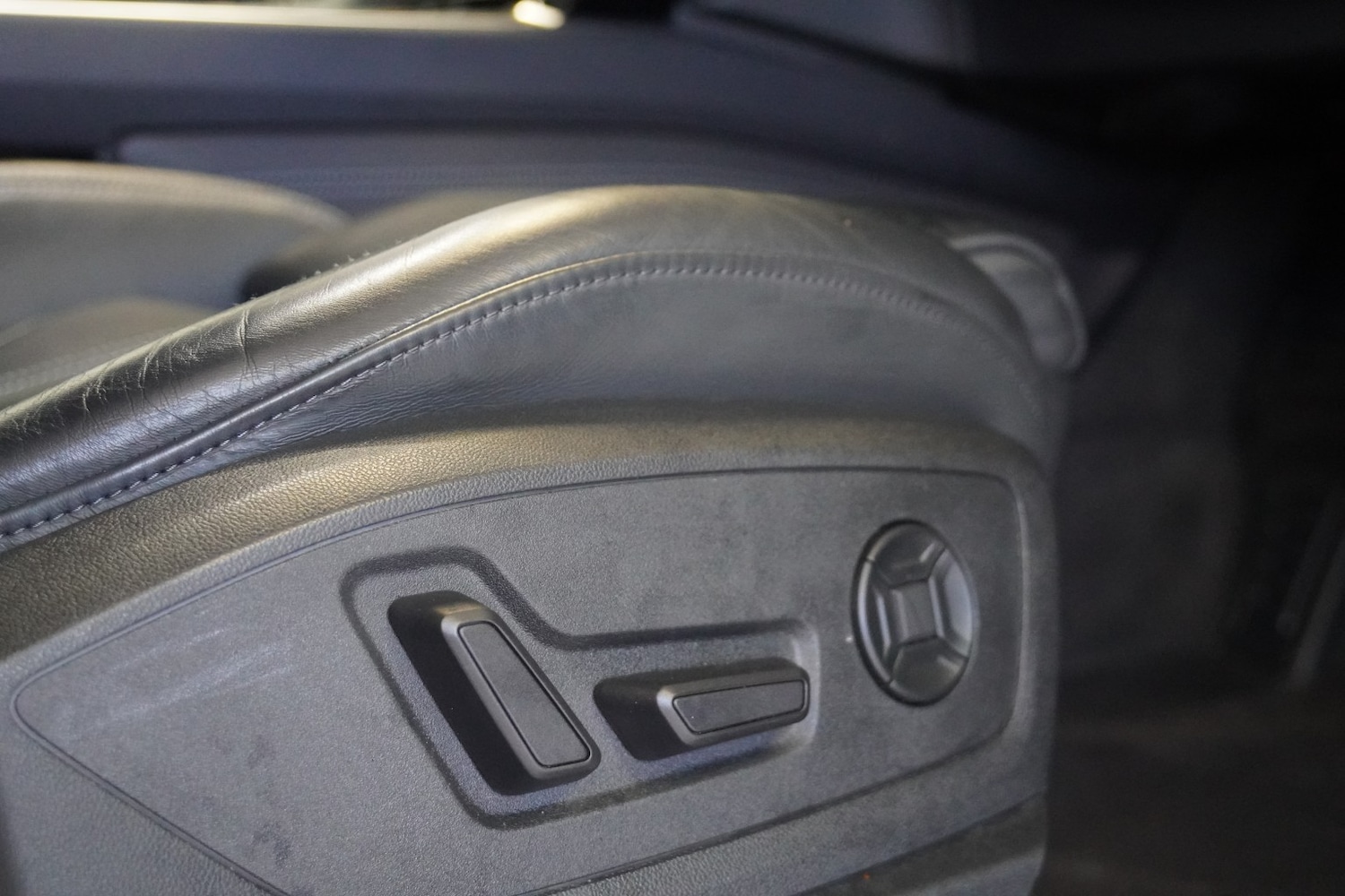 Used Audi Q8 2023 for sale - 77251323: Photo 16