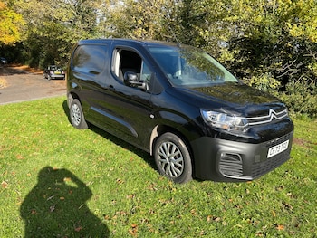 Used Citroen Berlingo 2024 for sale - 76382767: Photo