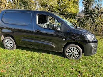Used Citroen Berlingo 2024 for sale - 76382767: Photo