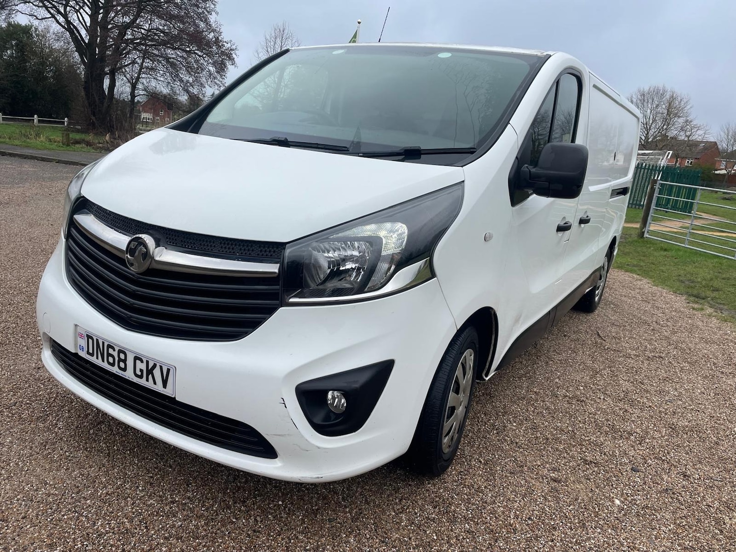 Used Vauxhall Vivaro 2018 for sale - 77403703: Photo 3