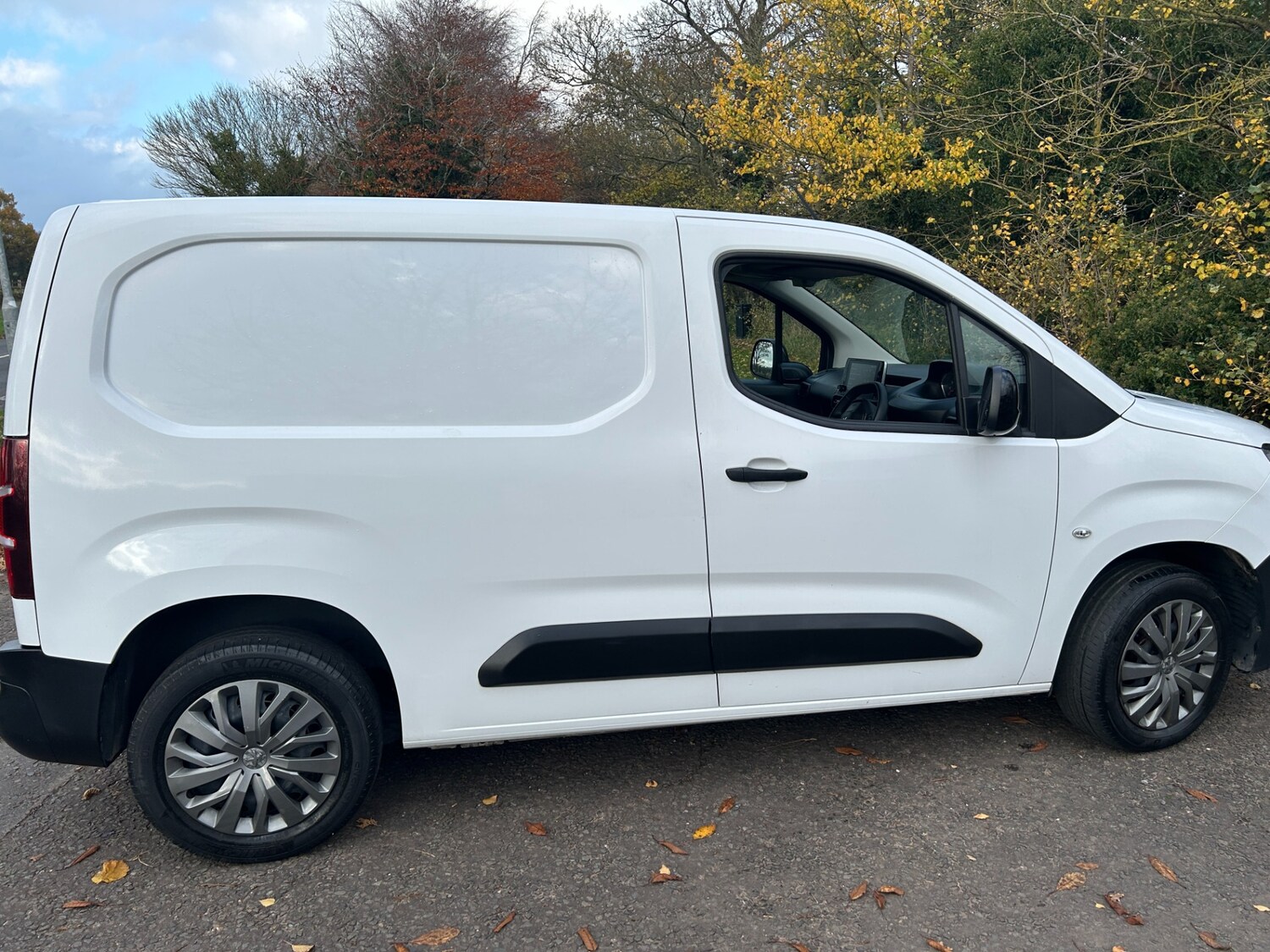 Used Peugeot Partner 2022 for sale - 76506097: Photo 5