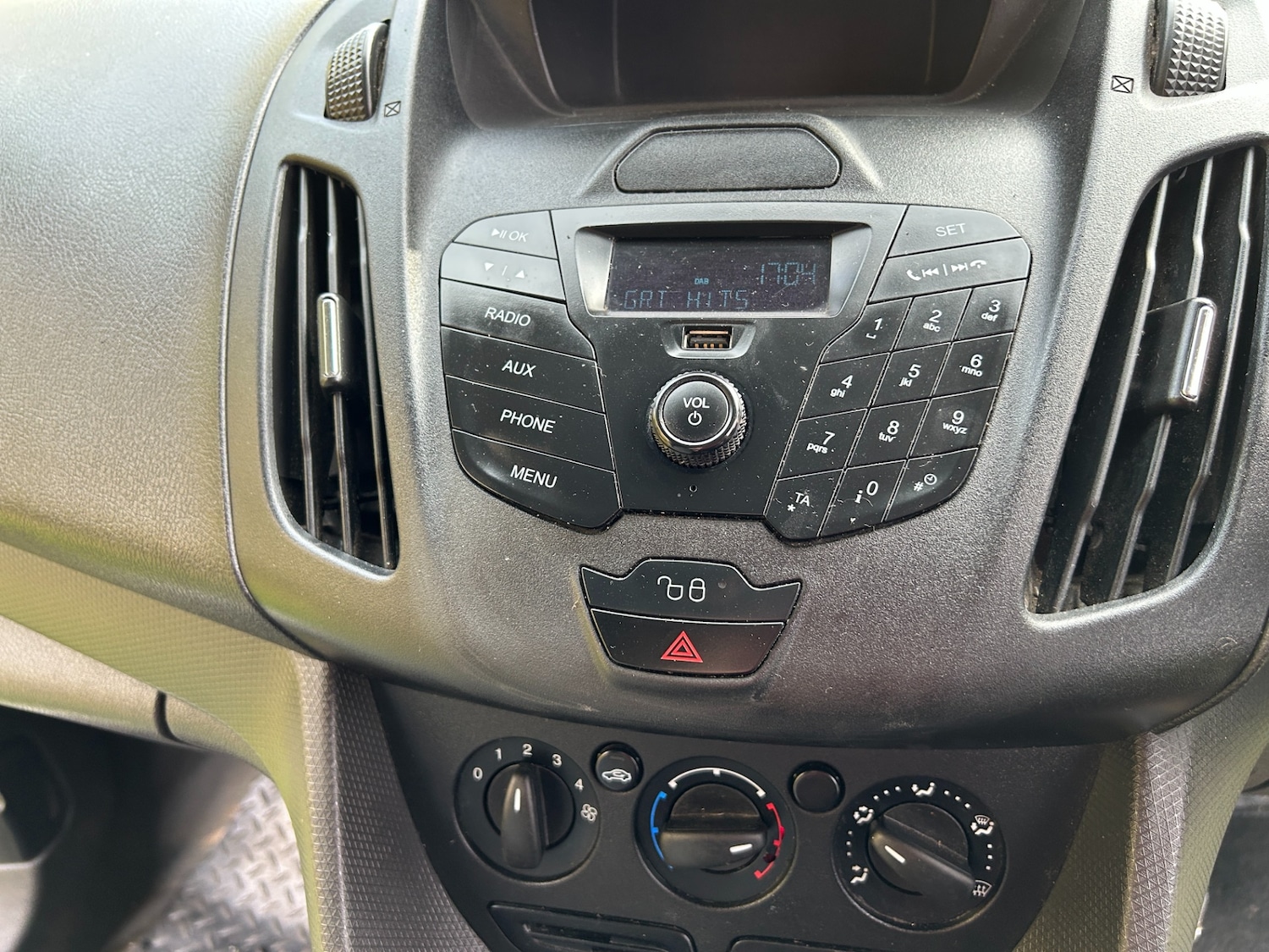 Used Ford Transit Connect 2014 for sale - 76366329: Photo 14