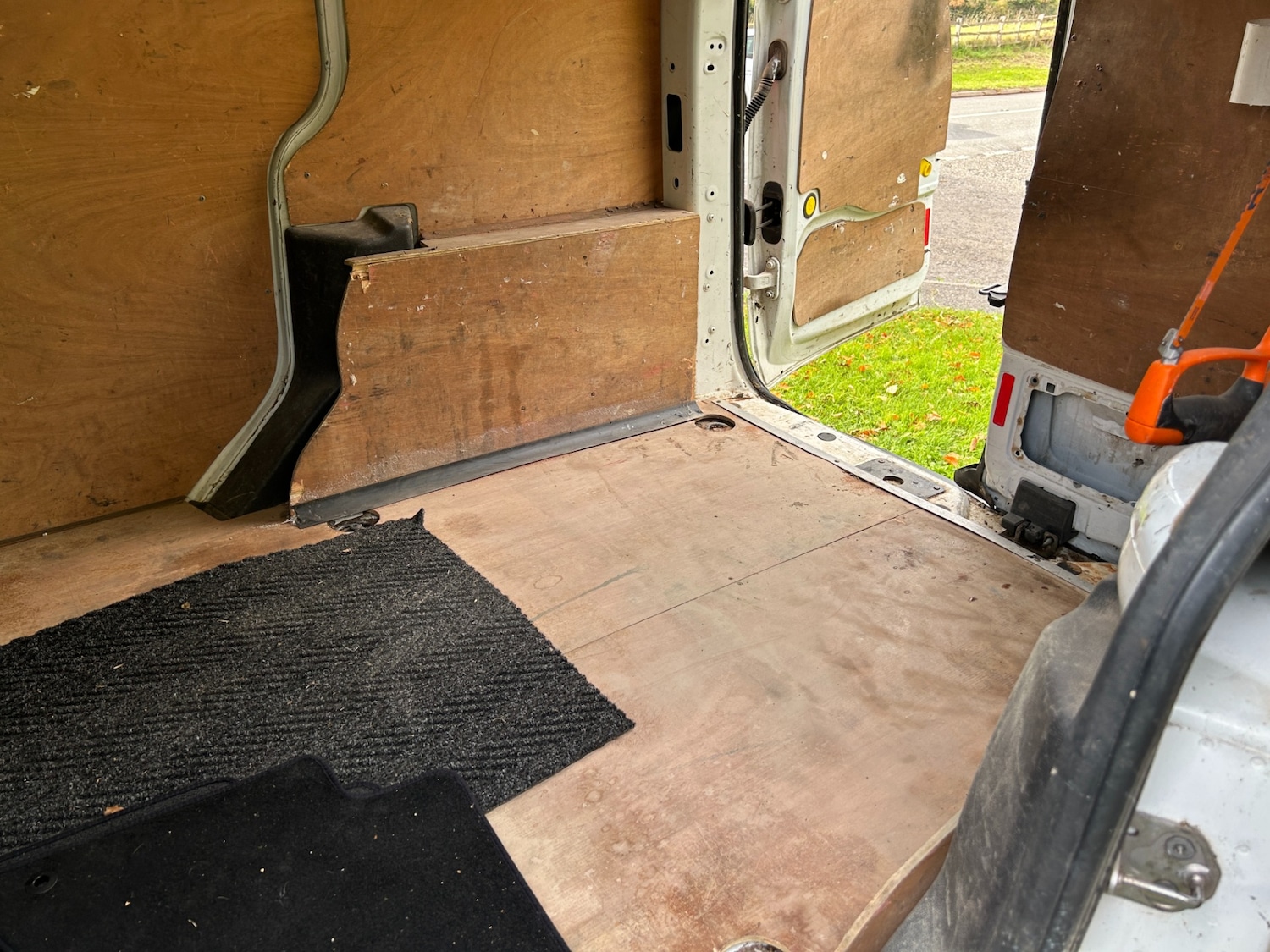 Used Ford Transit Connect 2014 for sale - 76366329: Photo 22