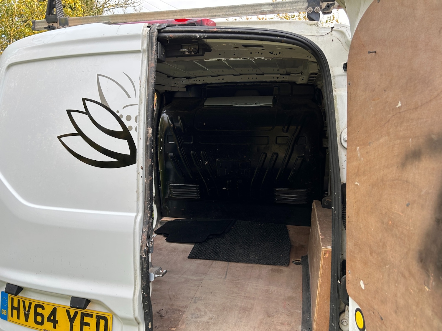 Used Ford Transit Connect 2014 for sale - 76366329: Photo 23