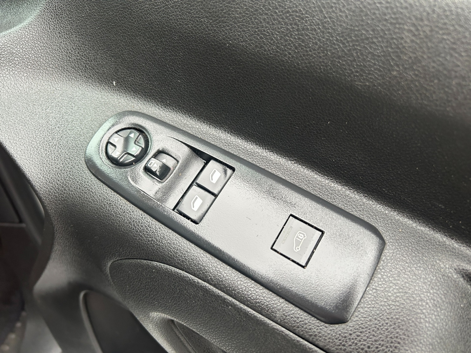 Used Peugeot Partner 2022 for sale - 76541657: Photo 17