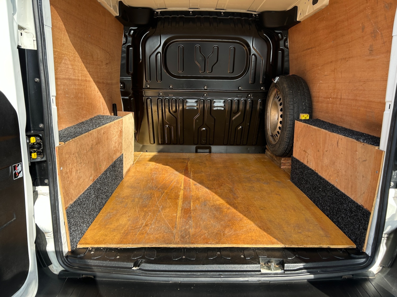 Used Vauxhall Combo 2016 for sale - 78121672: Photo 22