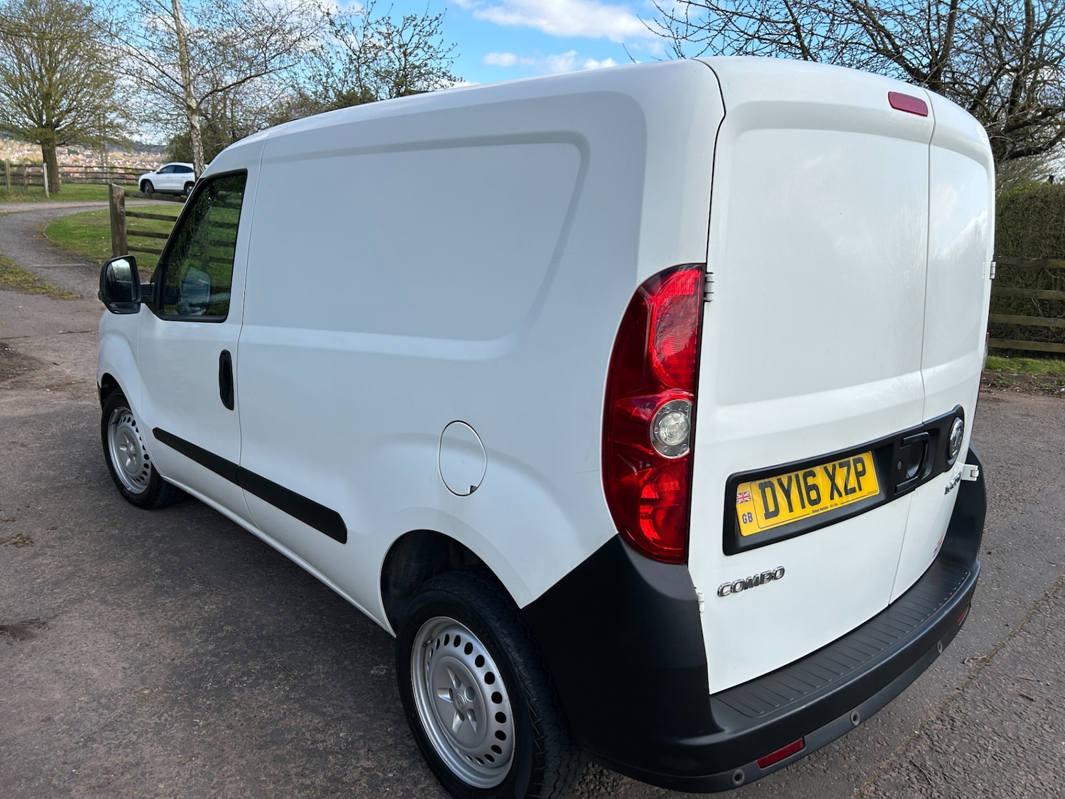 Used Vauxhall Combo 2016 for sale - 78121672: Photo 9