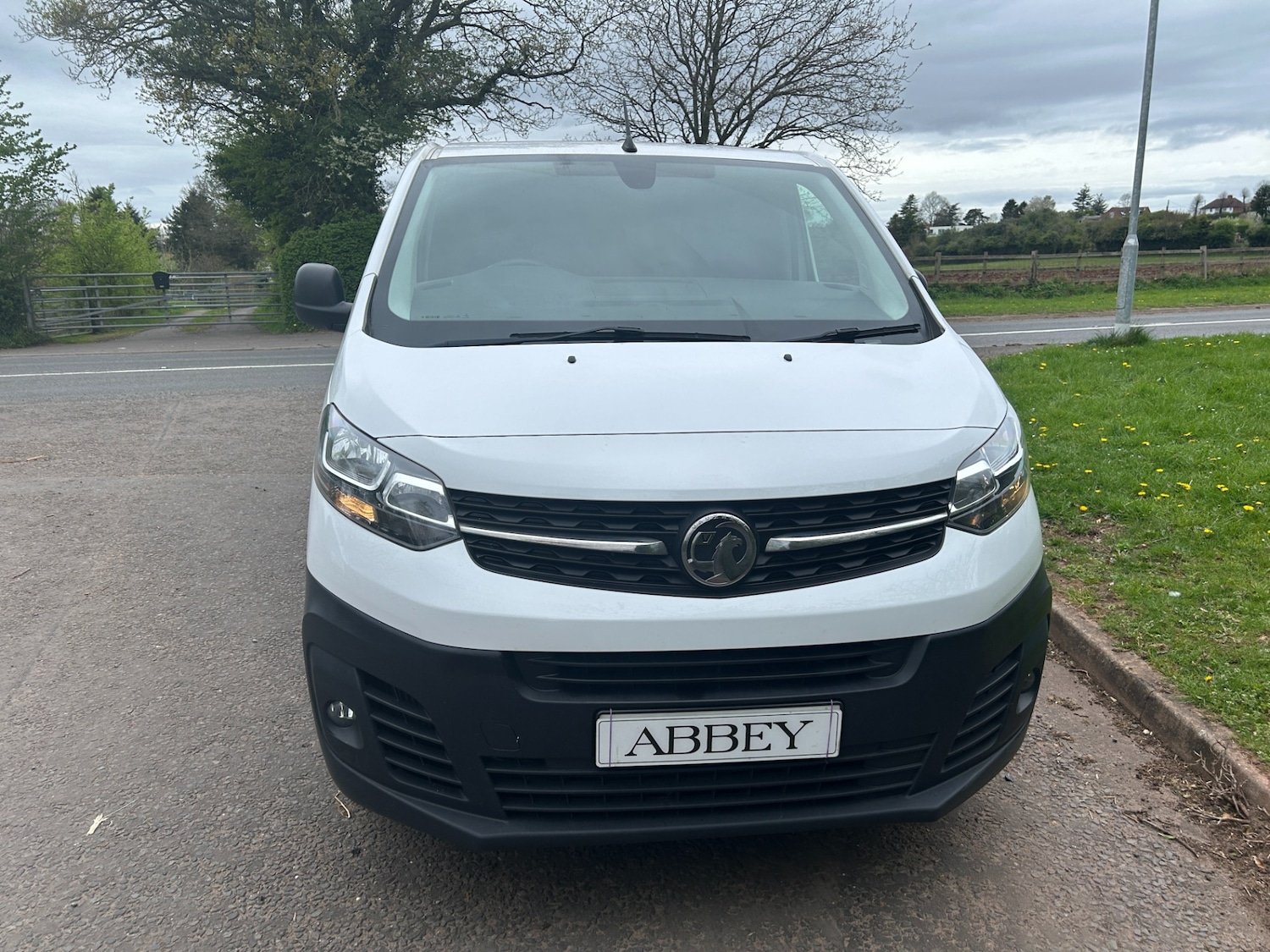 Used Vauxhall Vivaro 2022 for sale - 78178060: Photo 2