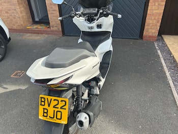 Used Honda PCX 2022 for sale - bike-79524583: Photo