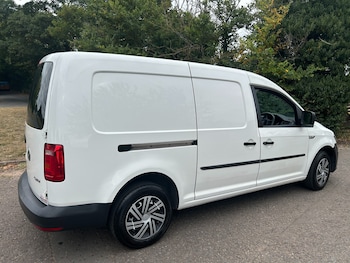 Used Volkswagen Caddy Maxi 2017 for sale - 75651543: Photo
