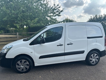 Used Peugeot Partner 2018 for sale - 75595852: Photo